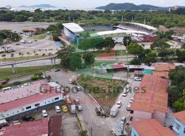 Terreno / Lote , Panamá · Se Vende Terreno Frente Al Estadio Maracana - Chorrillo