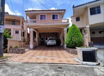 Casa de 5 habitaciones, Panamá · Casa en Venta en El Bosque