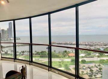 Apartamento · 240m² · 3 Recámaras · 2 Estacionamientos · Apartamento en Venta - PH Rocamar | Bella Vista