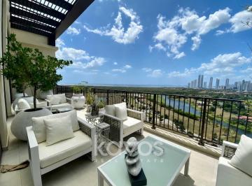 Apartamento · 1100m² · 4 Recámaras · 4 Estacionamientos · Penthouse en Venta en Santa María Court con Vista Al Golf