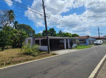Casa de 4 habitaciones, Panamá · Vendo Casa con Amplio Terreno en Ciudad Radial Juan Diaz