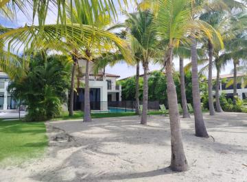 Casa de 5 habitaciones, Playas · Se Vende Casa en Velamar, Buenaventura (Frente Al Mar)