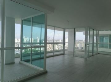 Apartamento de 3 habitaciones, Panamá · Venta de Hermoso y Amplio Apartamento en San Francisco 26 - 3228 Jss