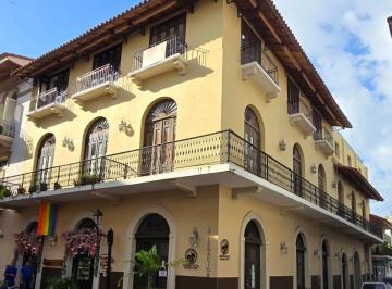 Apartamento de 2 habitaciones, Panamá · Venta de Apartamento en San Felipe con 2 Recamaras y Parking Techado.