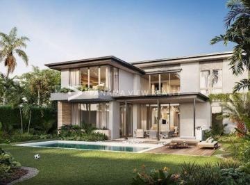 Casa · 640m² · 4 Recámaras · 4 Estacionamientos · Luxury Residences / Santa Maria / Venta