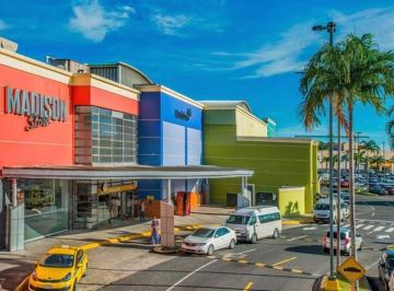 Local comercial , Panamá · Se Vende Local en La Zona del Food Court de Albrook Mall