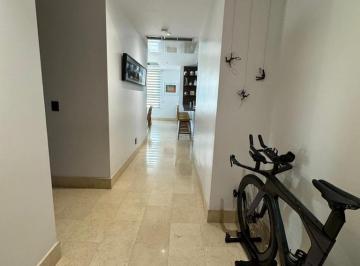 Apartamento · 215m² · 3 Recámaras · 4 Estacionamientos · Sea Confiable Vende Apartamento en PH Greenview 3 Recamaras