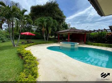 Casa de 4 habitaciones, Chame · Hermosa Casa en Venta 550,000negociable Cerquita de Todo Lo Que Necesitas…
