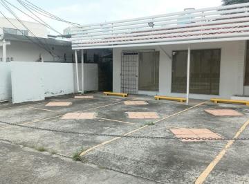 Casa · 604m² · 2 Estacionamientos · San Francisco Casa Comercial $4815 de 604 m²