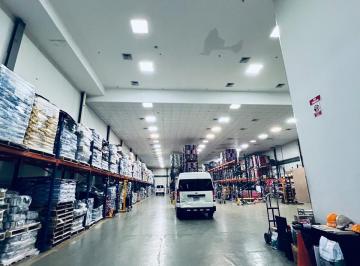 Bodega-Galpón-Depósito · 1400m² · 10 Estacionamientos · Bodega en Venta Juan Diaz
