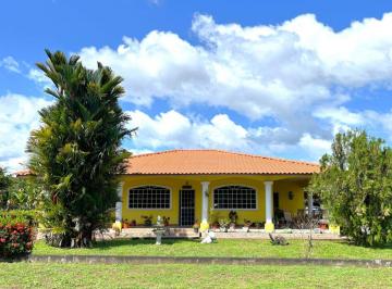 Casa de 3 habitaciones, Alanje · Espaciosa Casa en Venta en Playa La Barqueta Chiriquí