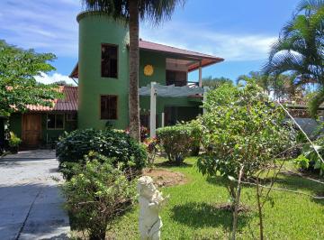 Casa de 3 habitaciones, Chame · Spectacular 3 - Bedroom House For Sale, 2,230 m² Of Land in Altos del María