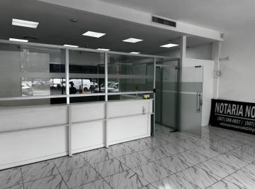 Local comercial · 300m² · 17 Estacionamientos · Alquilo Local Calle 50