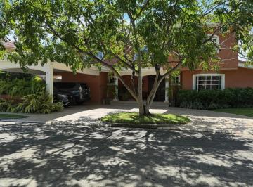 Casa · 530m² · 3 Recámaras · 3 Estacionamientos · Venta Casa Costa del Este 690 m² Amoblada Costa Serena Mld