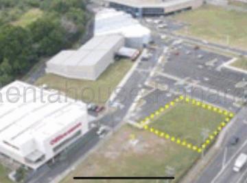 Terreno / Lote , San Miguelito · Terreno Comercial en Venta en Brisas del Golf 26fer3684