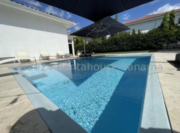 Casa de 5 habitaciones, Panamá · Vendo. Casa en Fairway Estate en Santa Maria 1439 m². Mrm