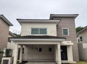 Casa de 4 habitaciones, Panamá · Casa en Venta en Altos de Panama