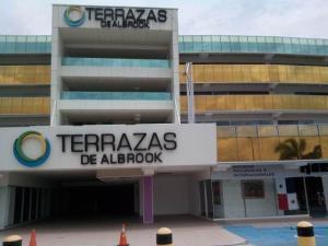 Local comercial , Panamá · Venta de Local Comercialcon 105 m² en Albrook PH Terrazas de Albrook 25 - 8305sr