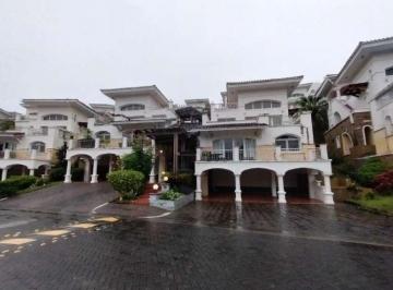 Casa · 152m² · 2 Recámaras · 2 Estacionamientos · Venta Apartamento en Ancon PH Tucan Country Club & Resort (Of)