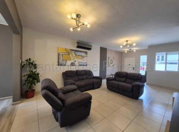 Apartamento de 3 habitaciones, San Miguelito · Casa en Brisas del Golf Vallarta en Alquiler
