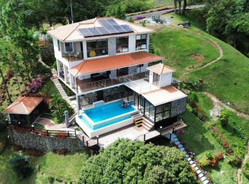 Casa · 370m² · 4 Recámaras · 5 Estacionamientos · Venta y Alquiler Casa Altos del Maria 1359 m² con Terraza y Piscina Cv