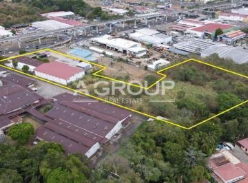 Bodega-Galpón-Depósito · 4500m² · Ave Domingo Diaz - Se Vende Bodega Comercial - Via Principal