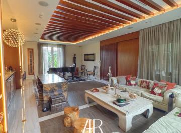 Casa de 5 habitaciones, Panamá · Vendo Casa en Royal Pacific, Costa del Este