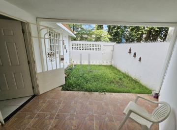 Apartamento de 3 habitaciones, Panamá · Vendo Apartamento con Patio y Terraza en Residencial Llano Bonito. Negociable
