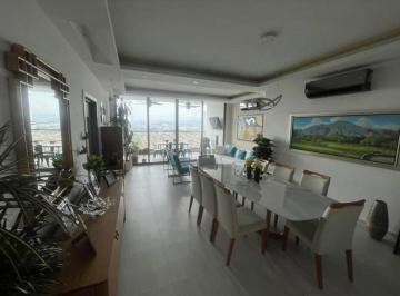Apartamento de 3 habitaciones, Panamá · Venta de Apartamento en Costa del Este, PH Park View, 218 m²