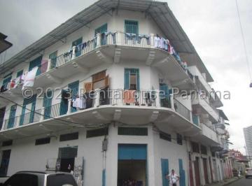Edificio de 12 habitaciones, Panamá · Venta de Edificio Comercial en Santa Ana.