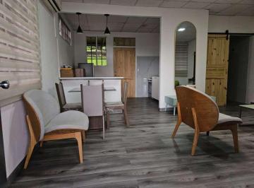 Casa de 3 habitaciones, Panamá · Alquilo Casa Amoblada y Remodelada en Paraiso