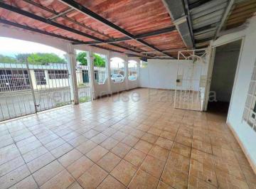 Casa de 3 habitaciones, Panamá · Venta de Casa en Don Bosco 26gb1787