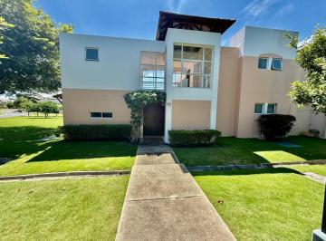 Casa de 3 habitaciones, Antón · Alquiler Town House en Villa Decameron, El Farallón