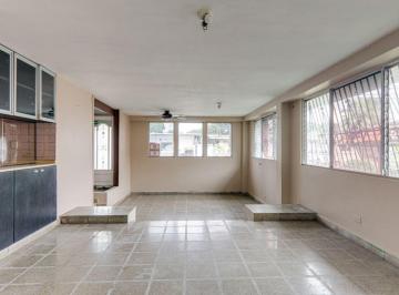 Casa de 4 habitaciones, Panamá · Oportunidad de Inversión en Bethania: Propiedad de Uso Comercial con Terreno Adicional