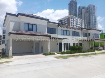 Casa de 3 habitaciones, Panamá · Venta de Casa en Santa Maria 24*6536 Mfk