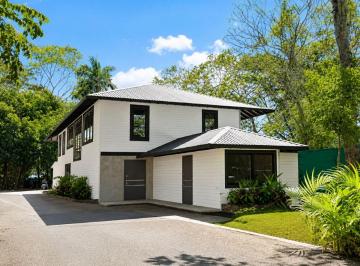 Casa de 4 habitaciones, Panamá · Venta de Casa en Ancón, Quarry Heights, 400 m² de Construcción