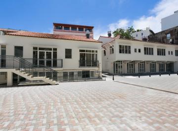 Local comercial · 124m² · Locales Comerciales en Alquiler – Entrada de Casco Viejo