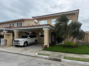 Casa de 4 habitaciones, San Miguelito · Venta / Alquiler Casa en Villa Tivoli, Brisas del Golf