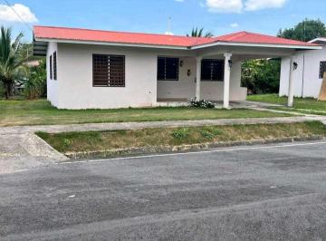 Casa · 600m² · 3 Recámaras · 1 Estacionamientos · Alquiler de Casa en Bugaba 3r