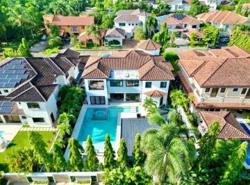 Casa de 5 habitaciones, Panamá · Costa del Este Casa Magnolias