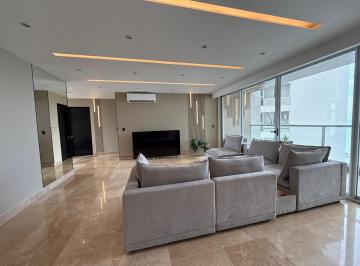 Apartamento · 307m² · 3 Recámaras · 2 Estacionamientos · Venta de Apartamento Remodelado en PH Q Tower, Punta Pacífica