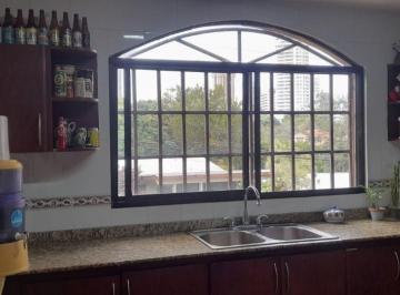 Casa de 4 habitaciones, Panamá · Se Vende Casa de 3 Niveles en Urbanización Herbruguer, Bella Vista Id/ls