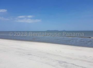 Terreno / Lote , Chame · Venta de Terreno Frente Al Mar en Punta Chame.
