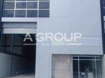 Bodega-Galpón-Depósito · 450m² · Milla 8 - Vía Transístmica - Venta o Alquiler de Ofibodega