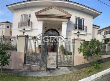 Casa · 1473m² · 4 Recámaras · 5 Estacionamientos · Dos Mares Pacific Hills - Betania - Se Vende Casa