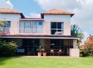 Casa · 232m² · 4 Recámaras · 2 Estacionamientos · Venta de Casa de Playa en Costa Blanca Farrallón, Vía El Decameron