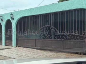 Casa de 3 habitaciones, Panamá · Venta de Casa en Chanis 26gb4367