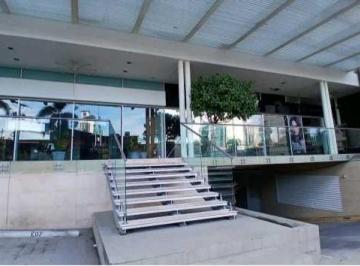 Local comercial · 114m² · 5 Estacionamientos · Local Comercial en San Francisco PH The Towers Planta Baja 1b 114 m²