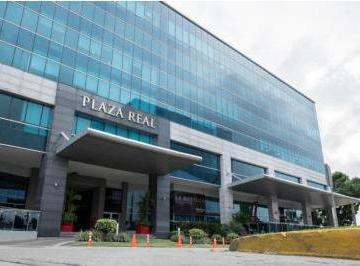 Oficina comercial · 149m² · 3 Estacionamientos · Oficina en Costa del Este en Plaza Real 149 m² Vacia