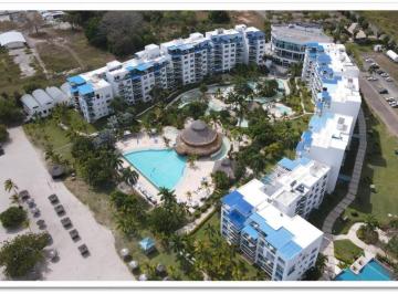 Hotel , Antón · Banco Venden 29 Habitaciones y Parte del Hotel de Playa